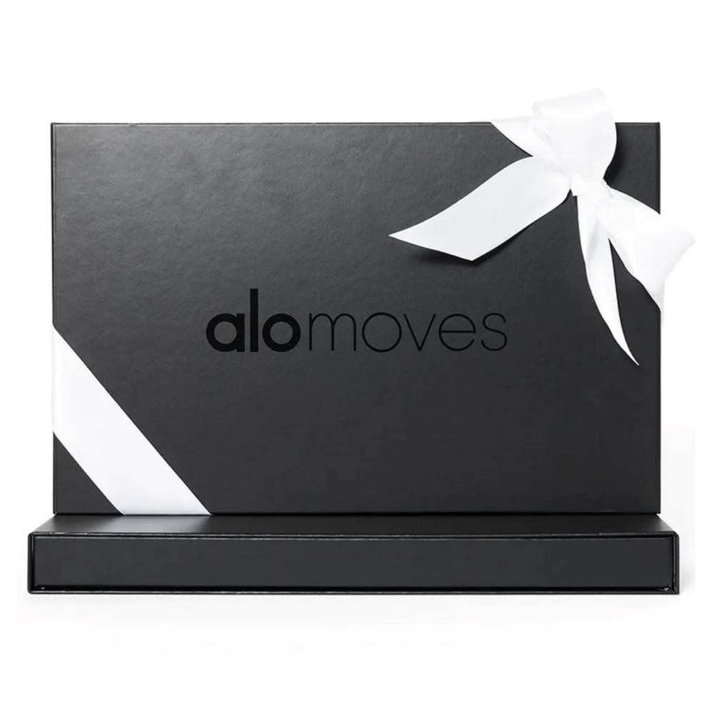 Alo Moves Annual Membership Gift Box